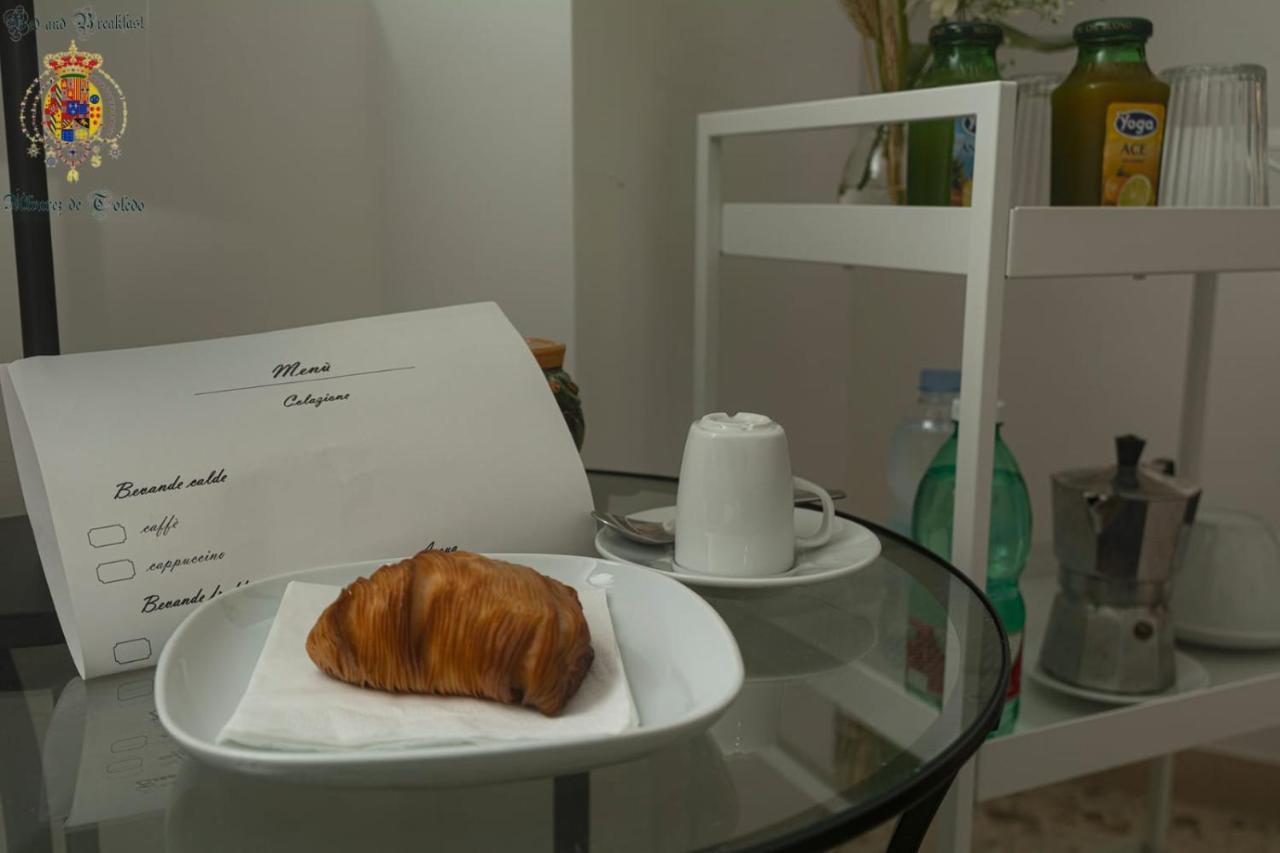 Alvarez De Toledo Bed and Breakfast Napoli Esterno foto