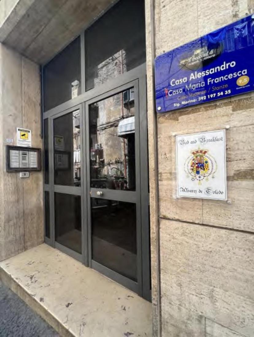 Alvarez De Toledo Bed and Breakfast Napoli Esterno foto